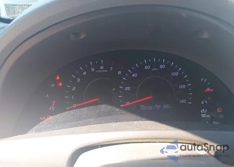 2011 Toyota Camry Le z USA, uszkodzony, nr VIN 4T4BF3EK9BR197833